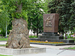 Площадь Павших борцов. Памятник Рубену Ибаррури